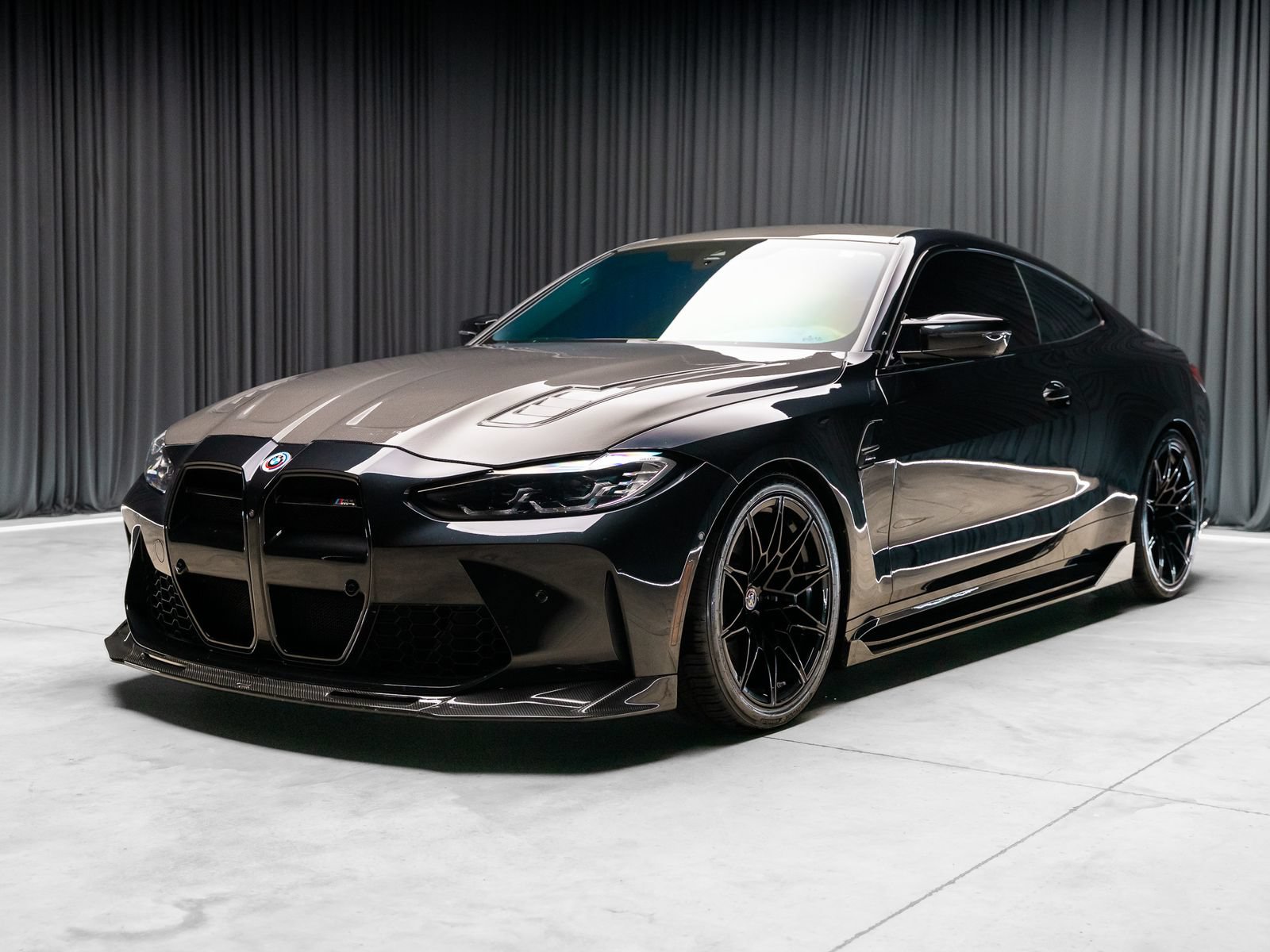 Used 2023 BMW M4 Coupe w/ Parking Assistance Package RWD image 2