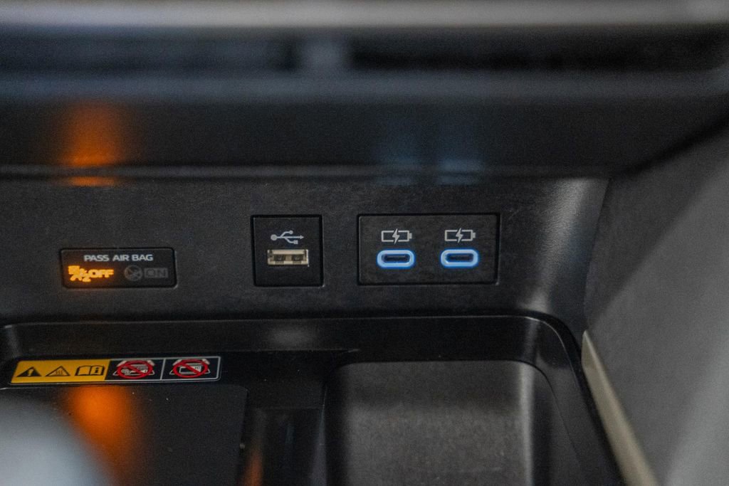 Used 2025 Toyota Camry LE image 22