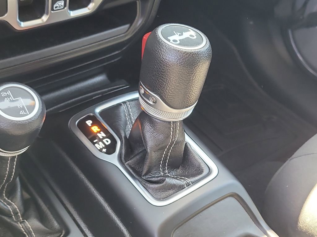Used 2019 Jeep Wrangler Unlimited Sahara image 25