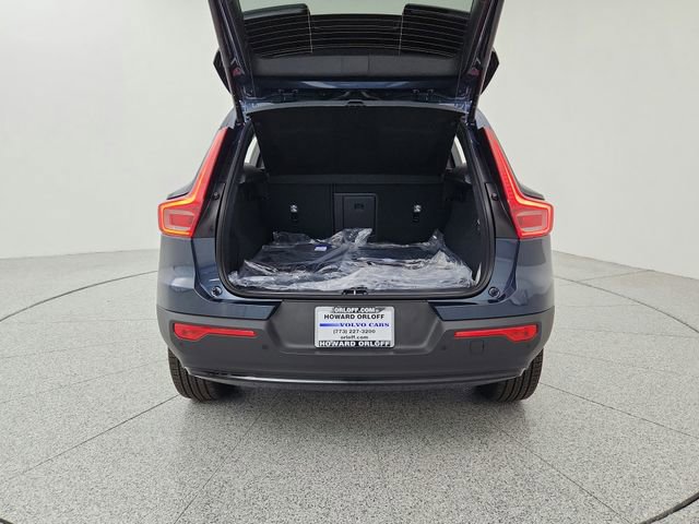 New 2026 Volvo XC40 B5 Ultra w/ Climate Package image 27