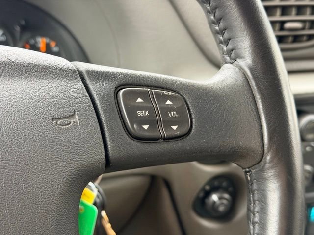 Used 2004 Chevrolet TrailBlazer LT w/ LT Preferred Equipment Group image 10