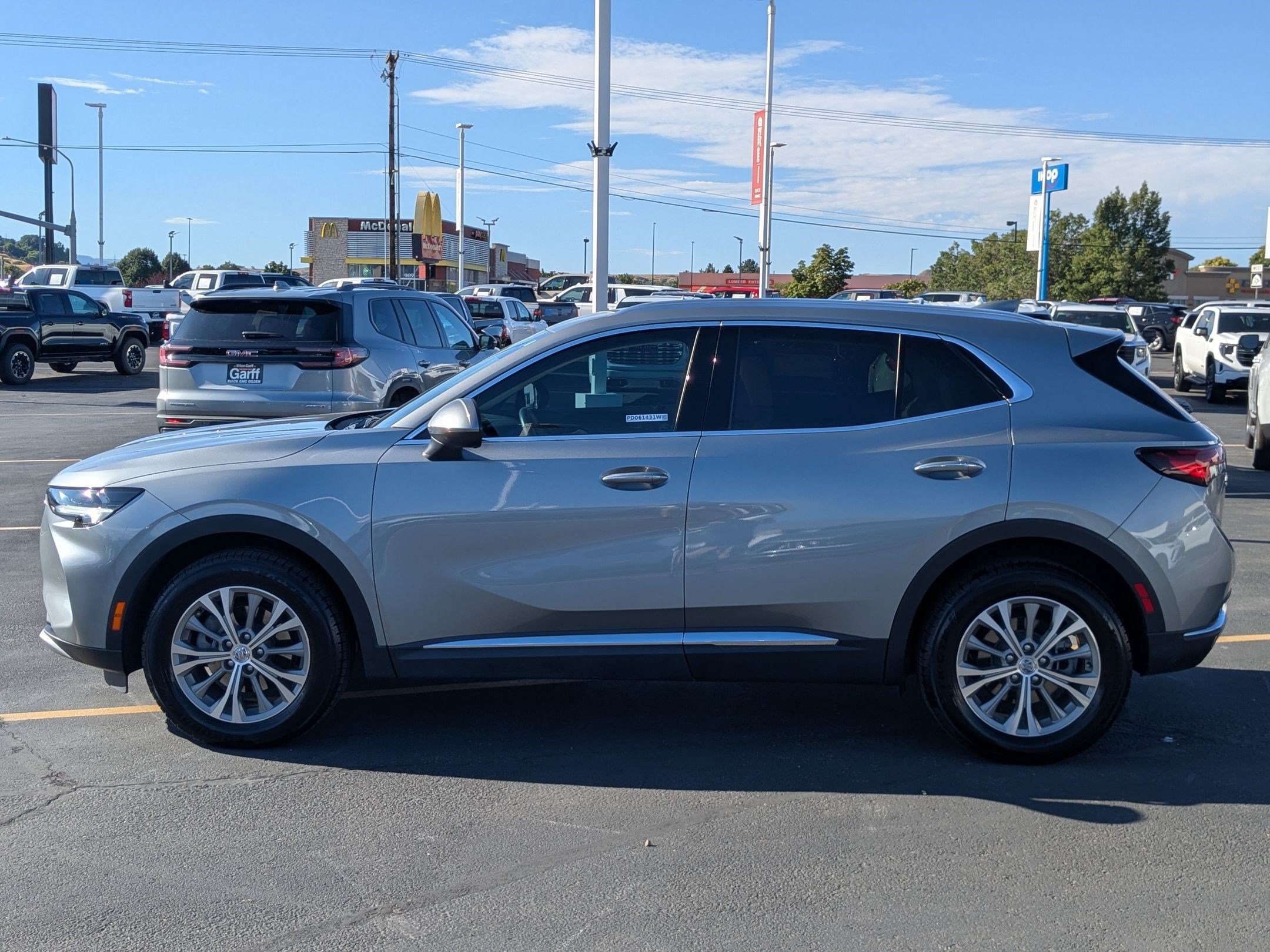 Used 2023 Buick Envision Preferred AWD/4WD image 7