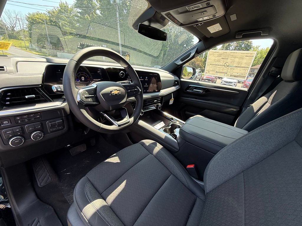 New 2026 Chevrolet Tahoe LS w/ LPO, Dark Essentials Package AWD/4WD image 18