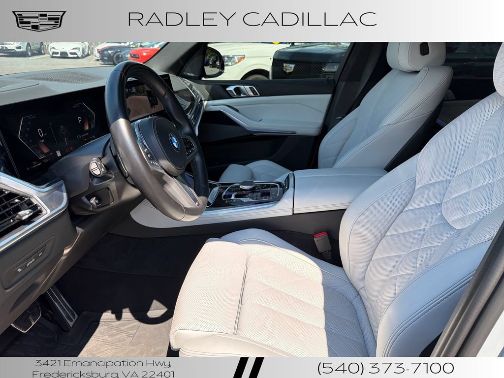 Used 2024 BMW X5 xDrive40i w/ M Sport Package AWD/4WD image 3