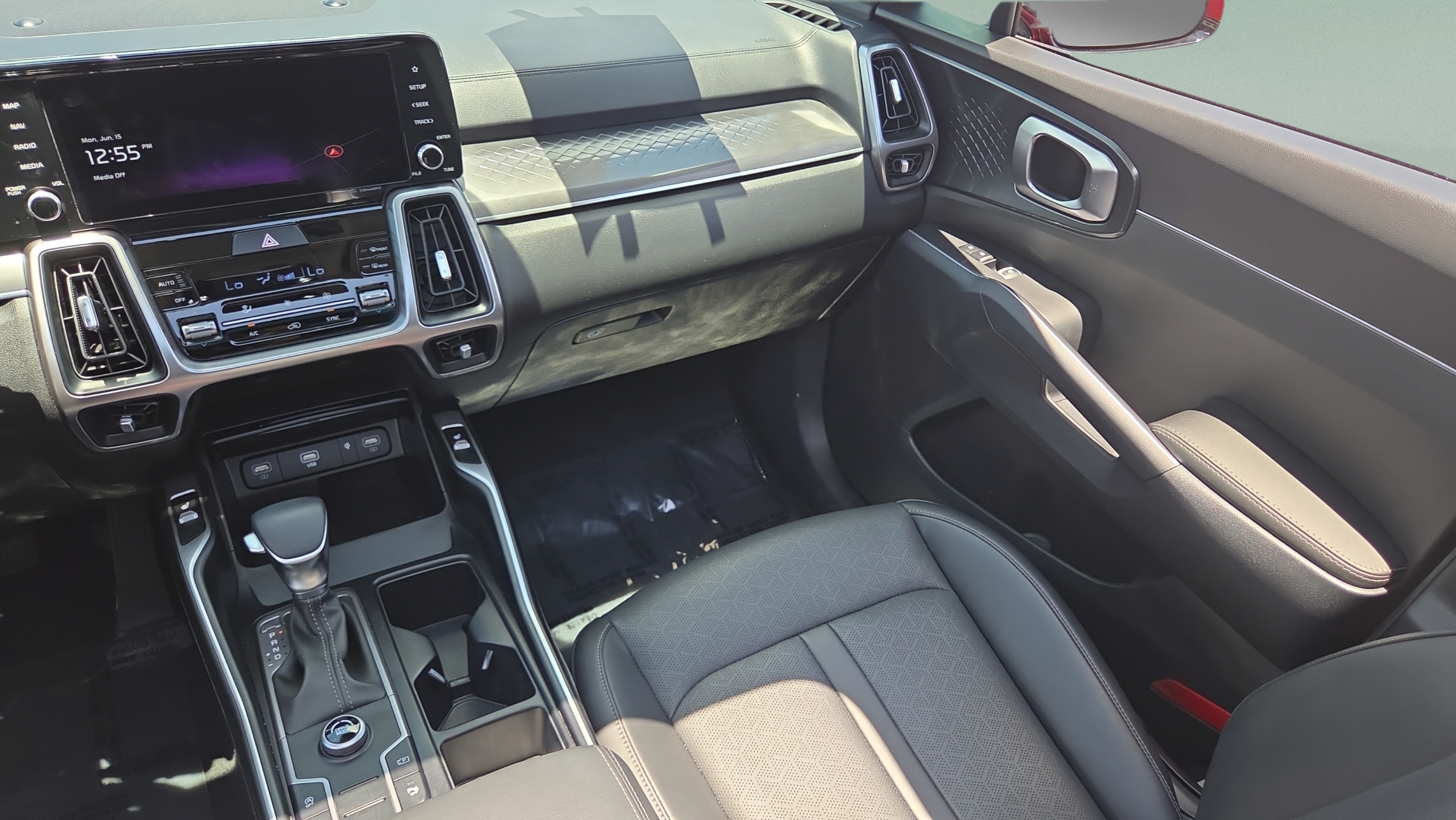 Certified 2023 Kia Sorento S w/ Panoramic Sunroof Package FWD image 15