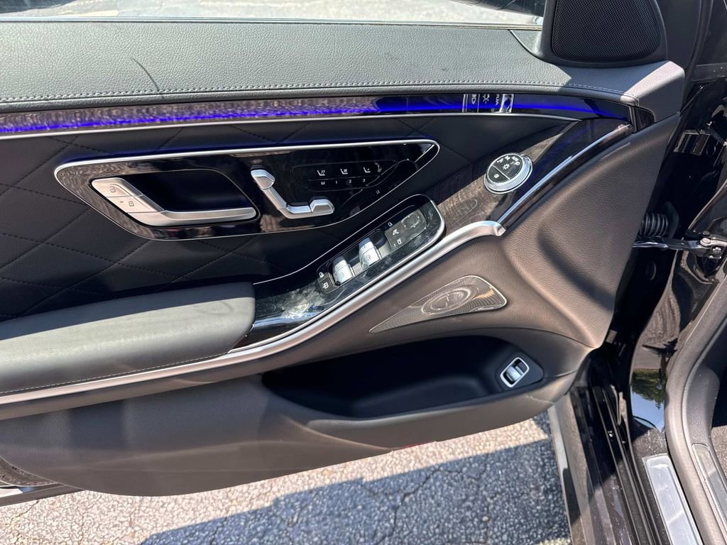 New 2025 Mercedes-Benz S 580 4MATIC Sedan image 16