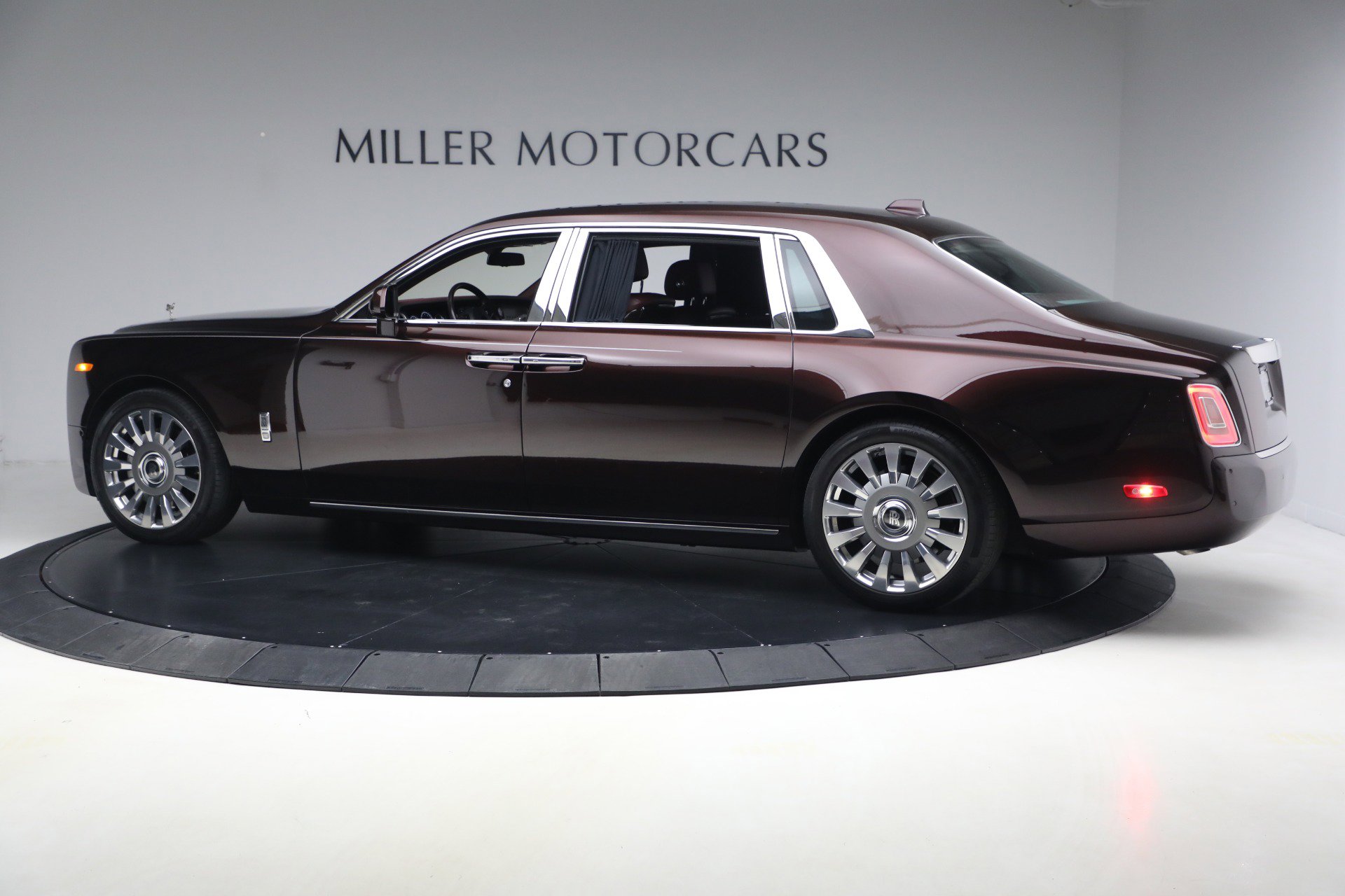 Certified 2018 Rolls-Royce Phantom Extended Wheelbase image 4