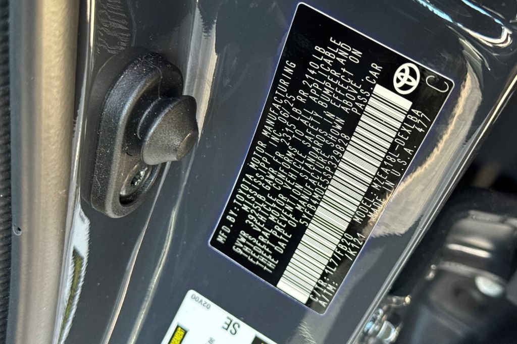 Certified 2025 Toyota Corolla LE FWD image 27