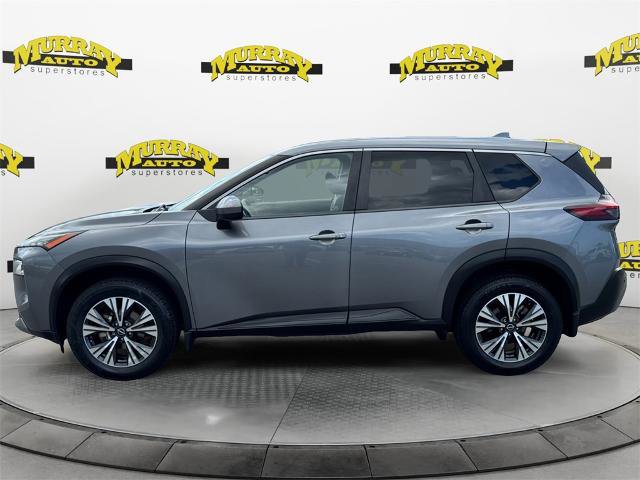 Used 2023 Nissan Rogue SV image 2