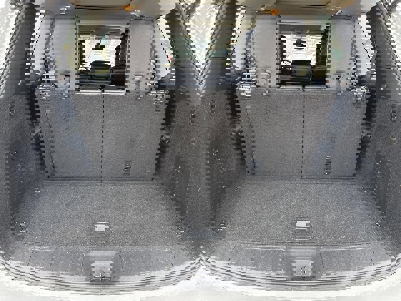 Used 2019 Nissan Pathfinder Platinum image 23