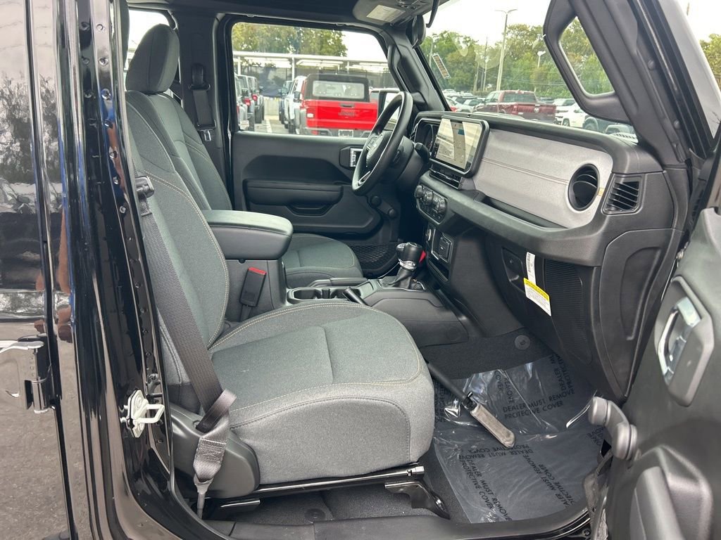 Certified 2024 Jeep Gladiator Sport image 23