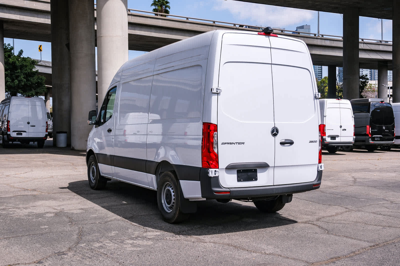 New 2025 Mercedes-Benz Sprinter 2500 image 23