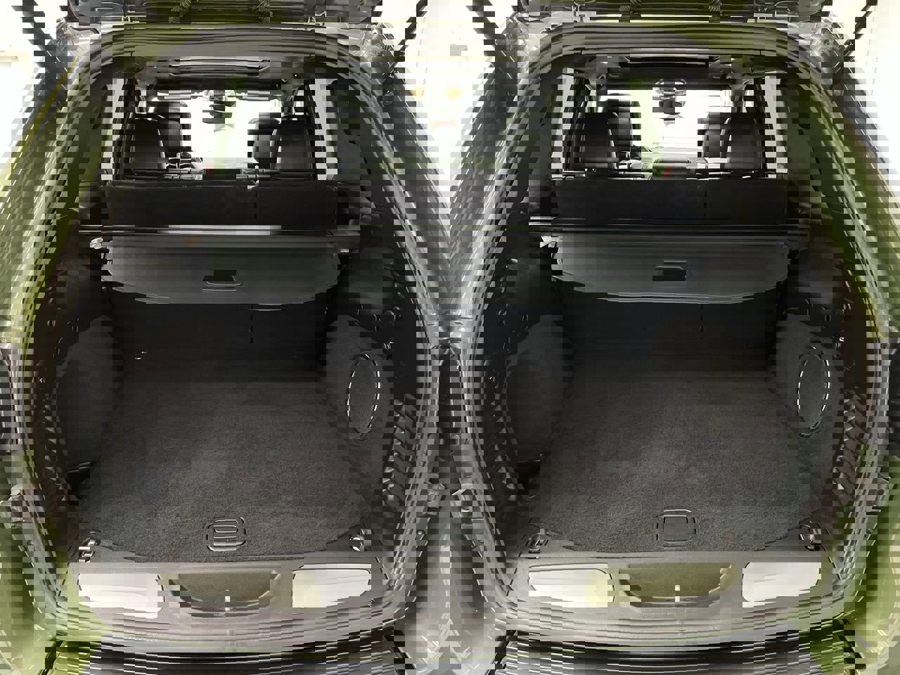 Used 2021 Jeep Grand Cherokee SRT image 32