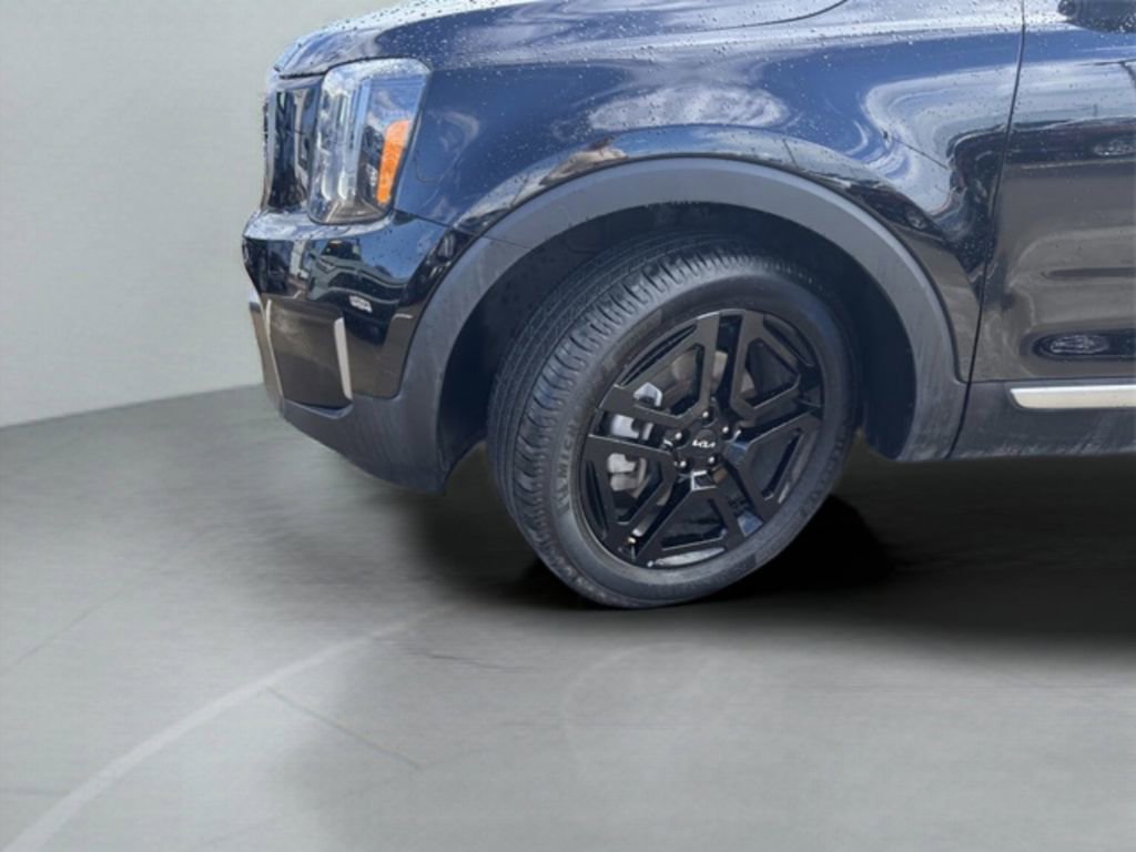 Used 2023 Kia Telluride EX X-Line image 34