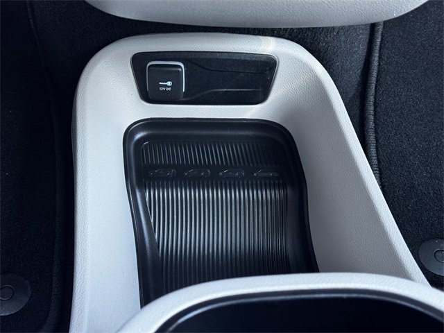 Certified 2024 Chrysler Pacifica Touring-L image 39