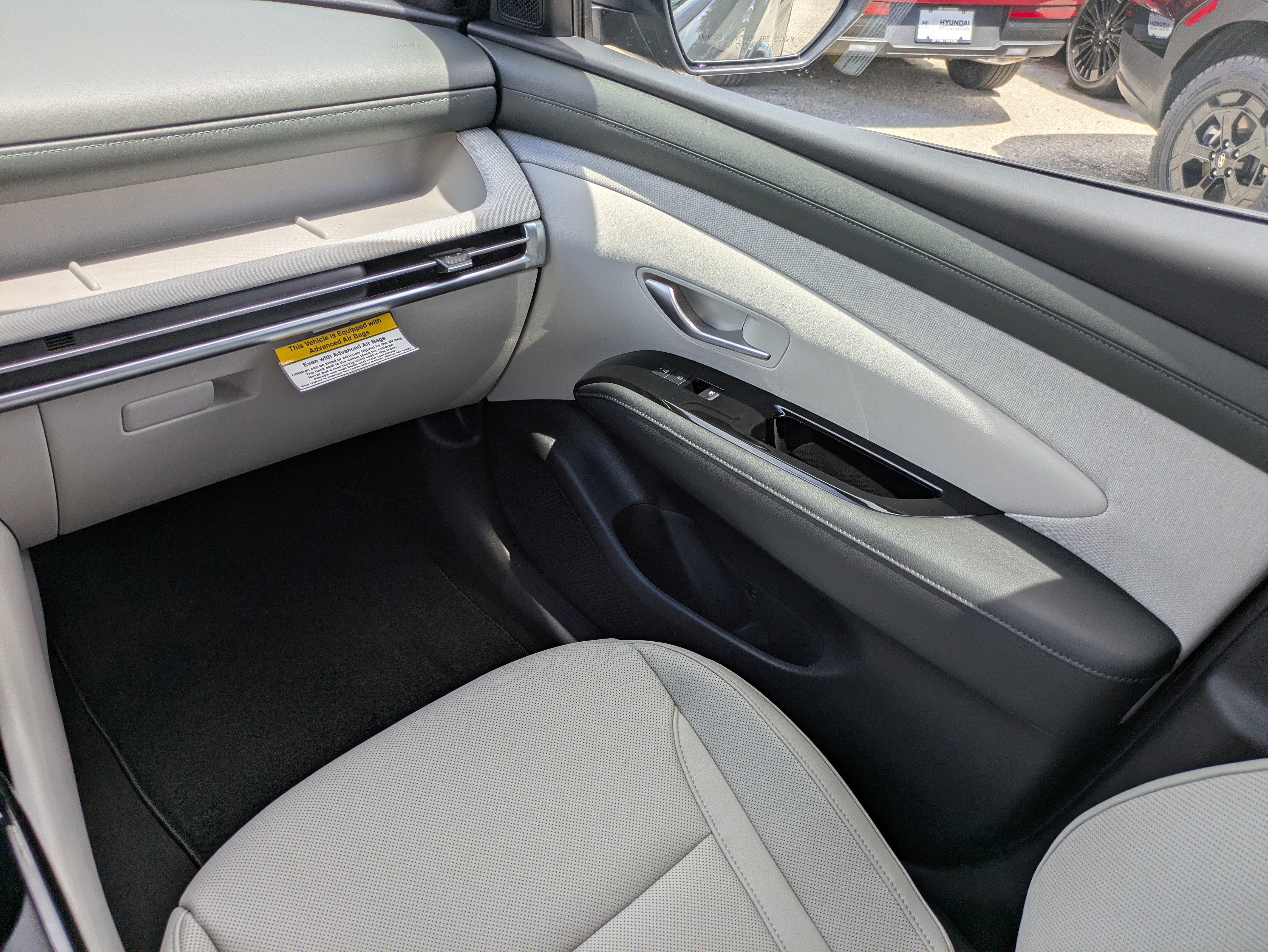 New 2026 Hyundai Tucson Limited w/ Tow & Go Package FWD image 15