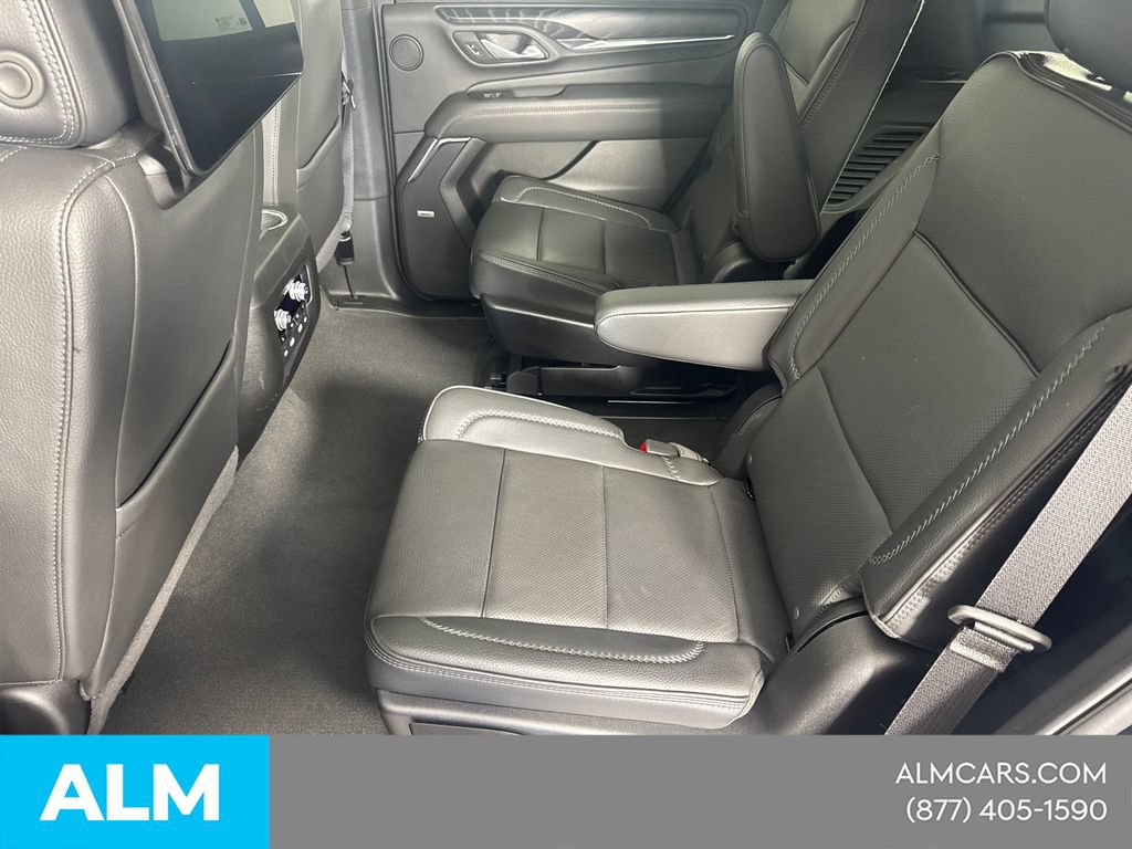 Used 2024 GMC Yukon Denali w/ Advanced Technology Package AWD/4WD image 24