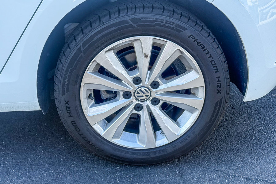 Used 2020 Volkswagen Golf 4-Door FWD image 13