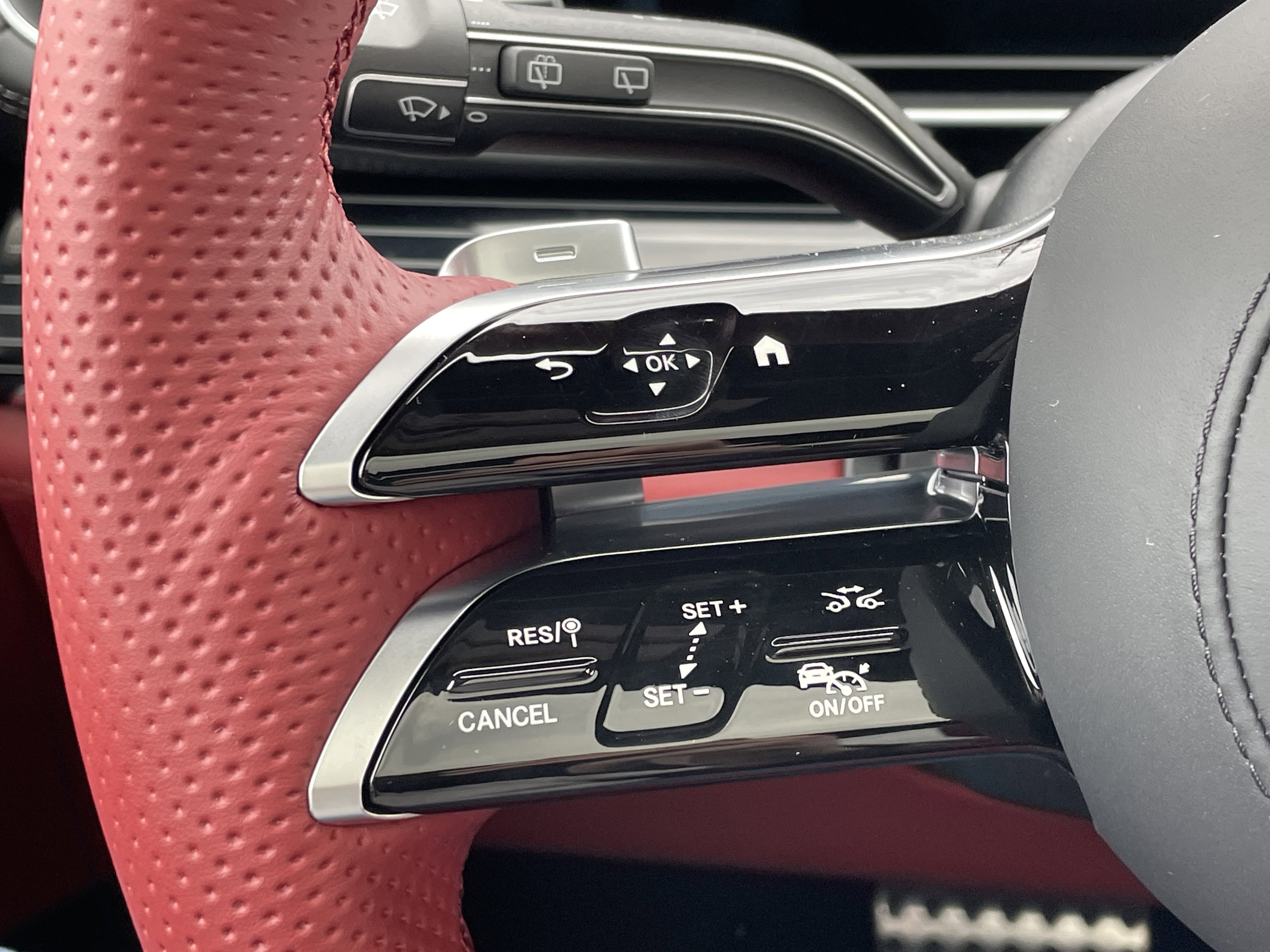 New 2026 Mercedes-Benz GLS 580 4MATIC image 26