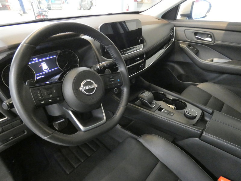 Used 2023 Nissan Rogue SL w/ SL Premium Package AWD/4WD image 8