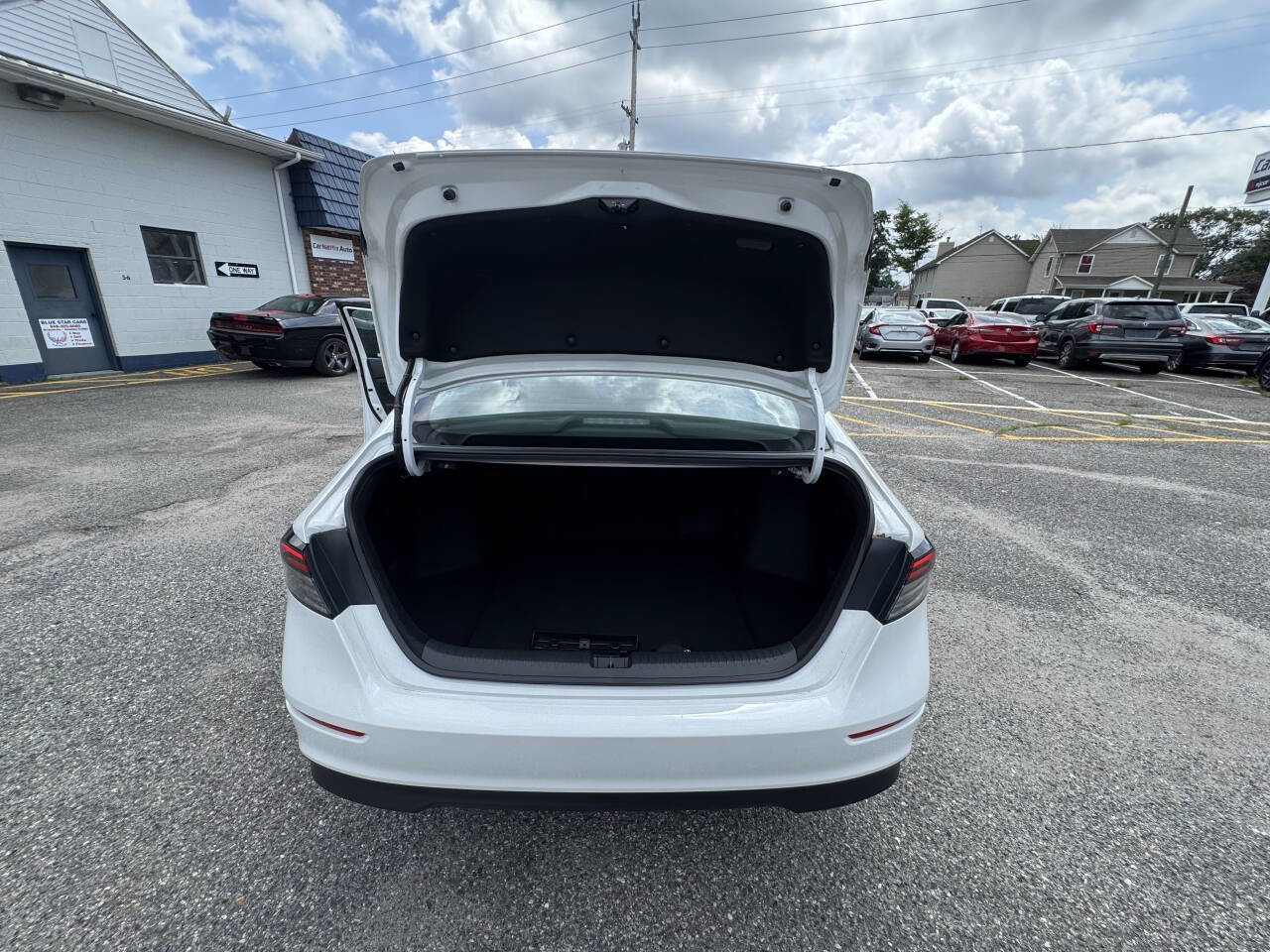 Used 2025 Honda Accord SE image 37