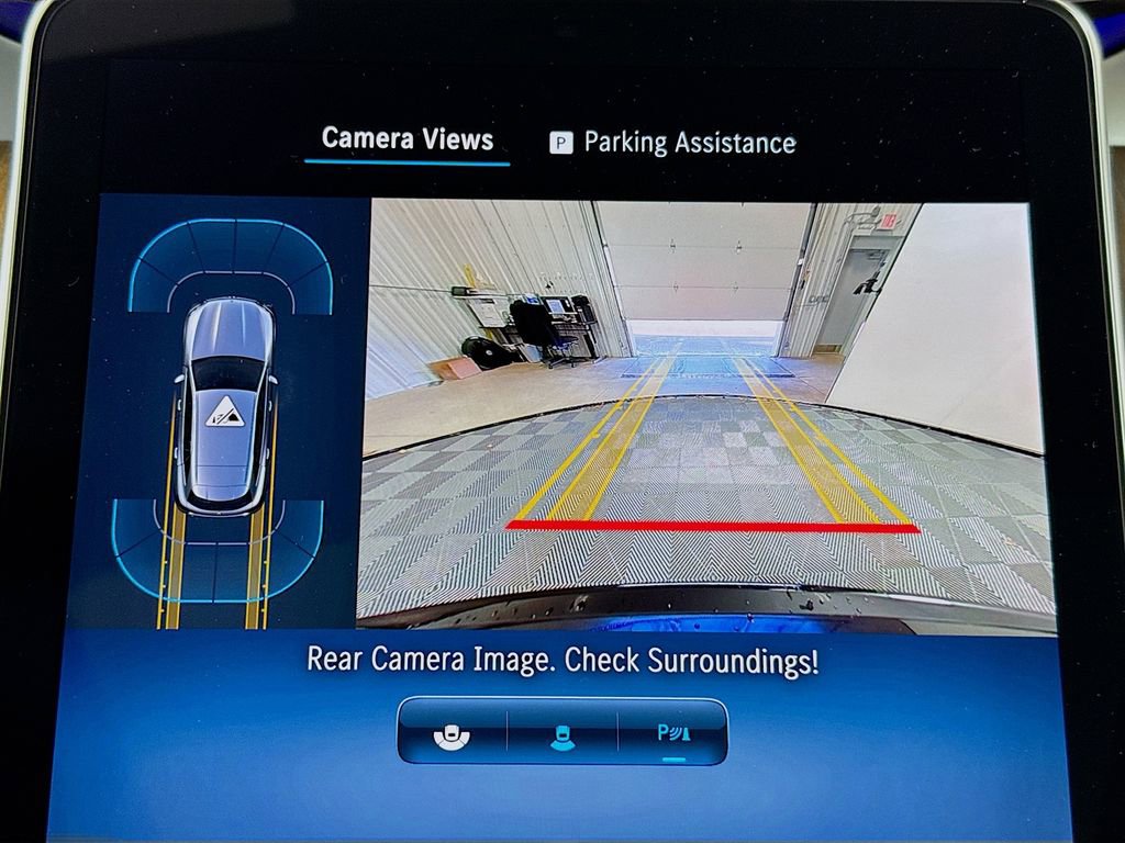 Used 2024 Mercedes-Benz GLC 300 4MATIC image 13