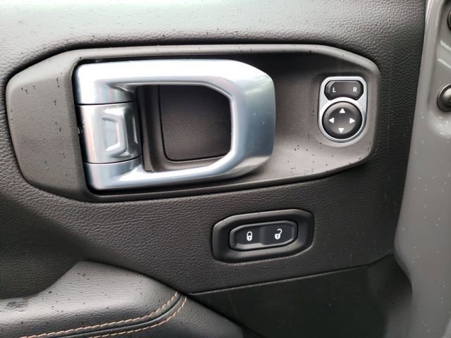 Used 2022 Jeep Wrangler Unlimited Rubicon w/ Trailer Tow Package image 19