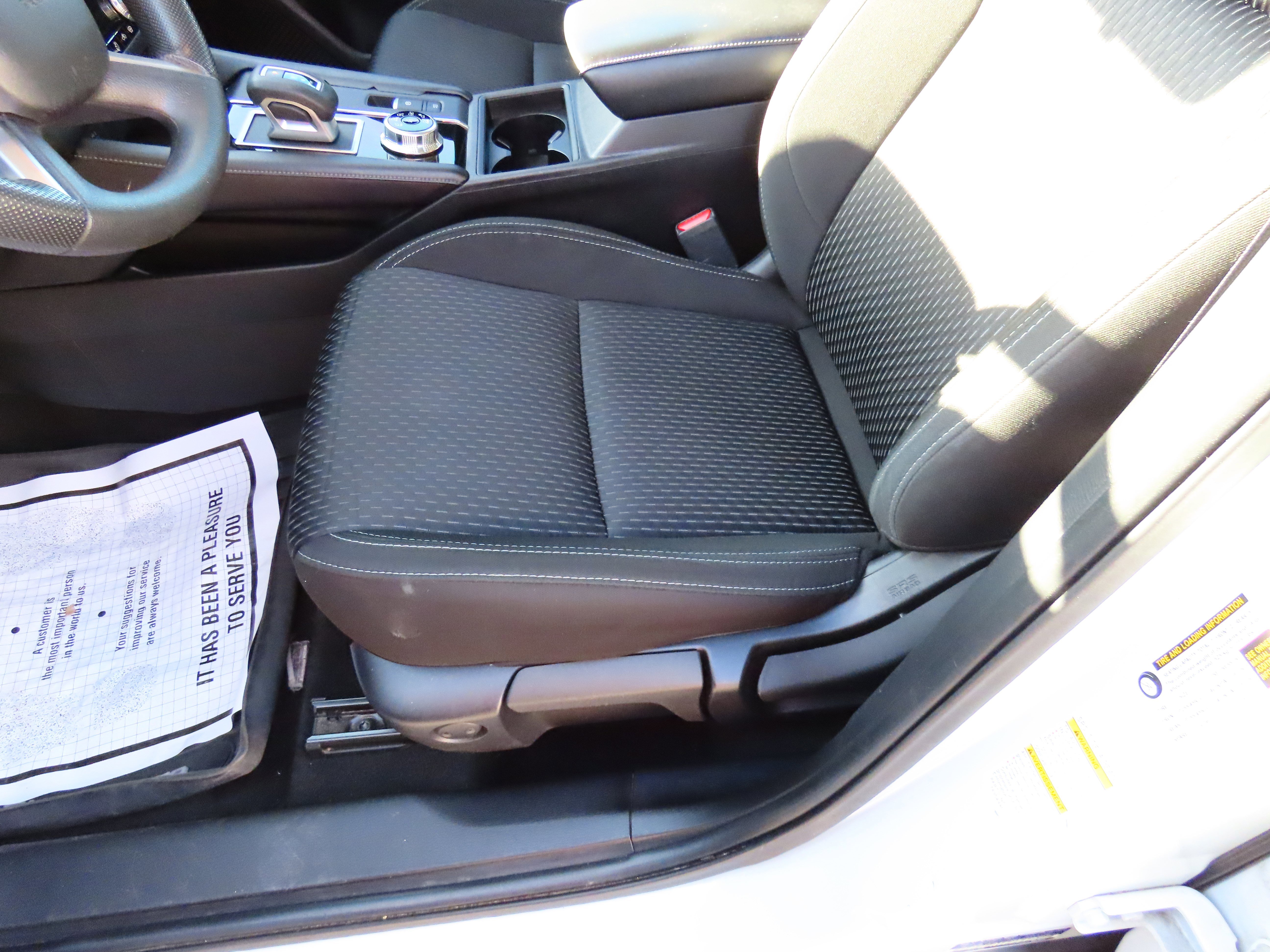 Used 2022 Mitsubishi Outlander ES image 30