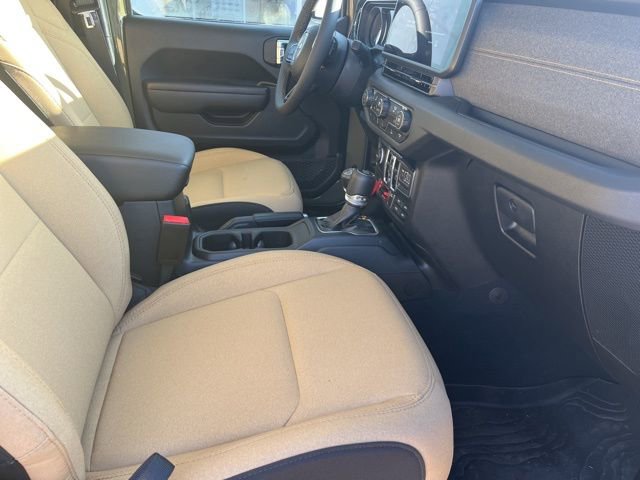 Used 2025 Jeep Wrangler Willys 4xe image 23