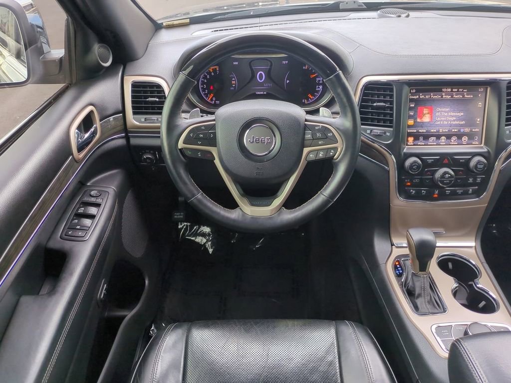 Used 2017 Jeep Grand Cherokee Overland w/ Jeep Active Safety Group image 15