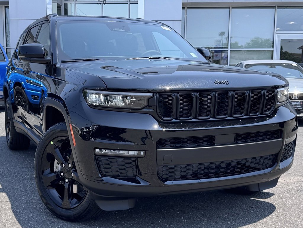 New 2025 Jeep Grand Cherokee L Limited w/ Black Appearance Package image 1