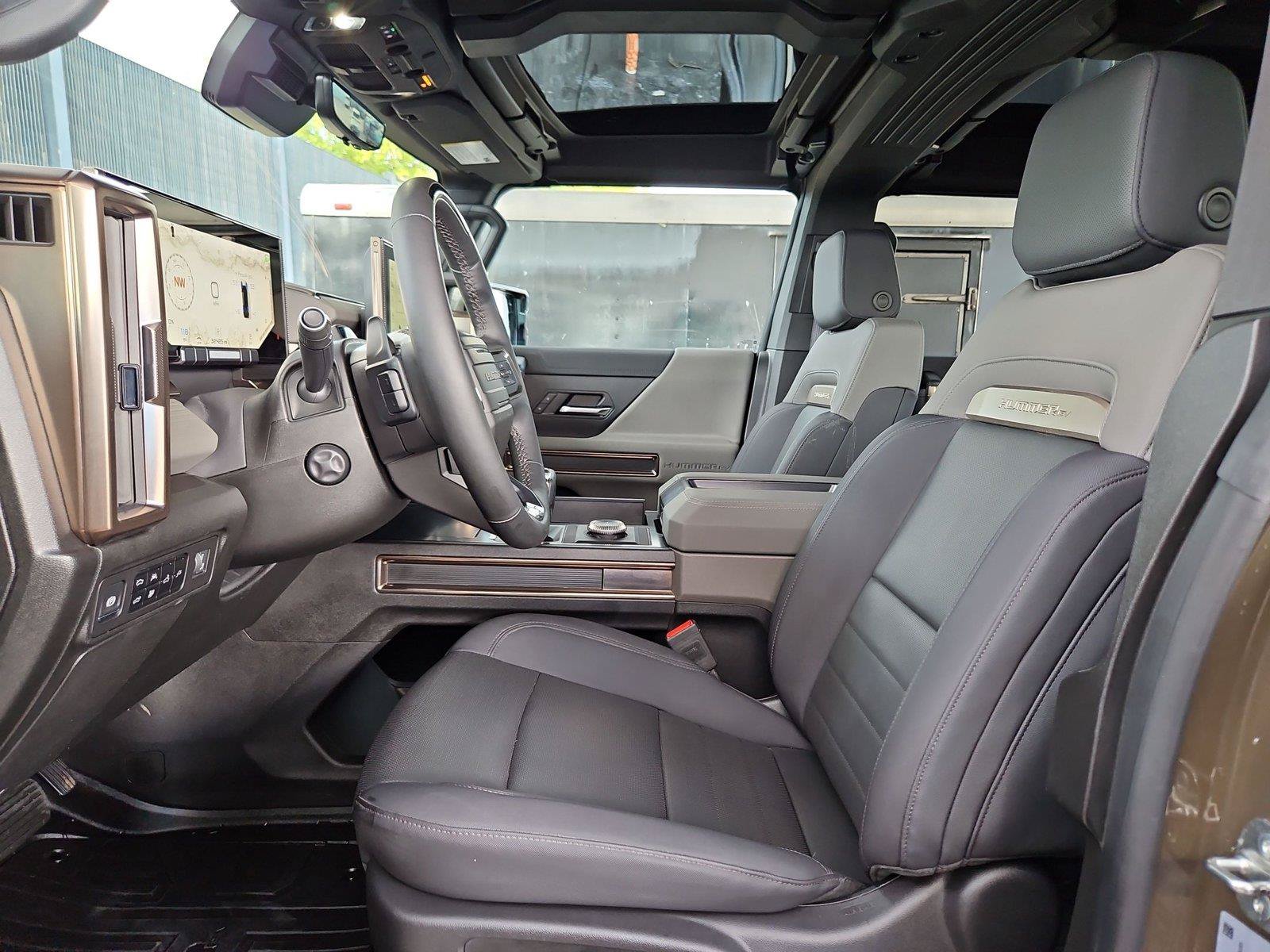 Used 2025 GMC Hummer EV 3X AWD/4WD image 28
