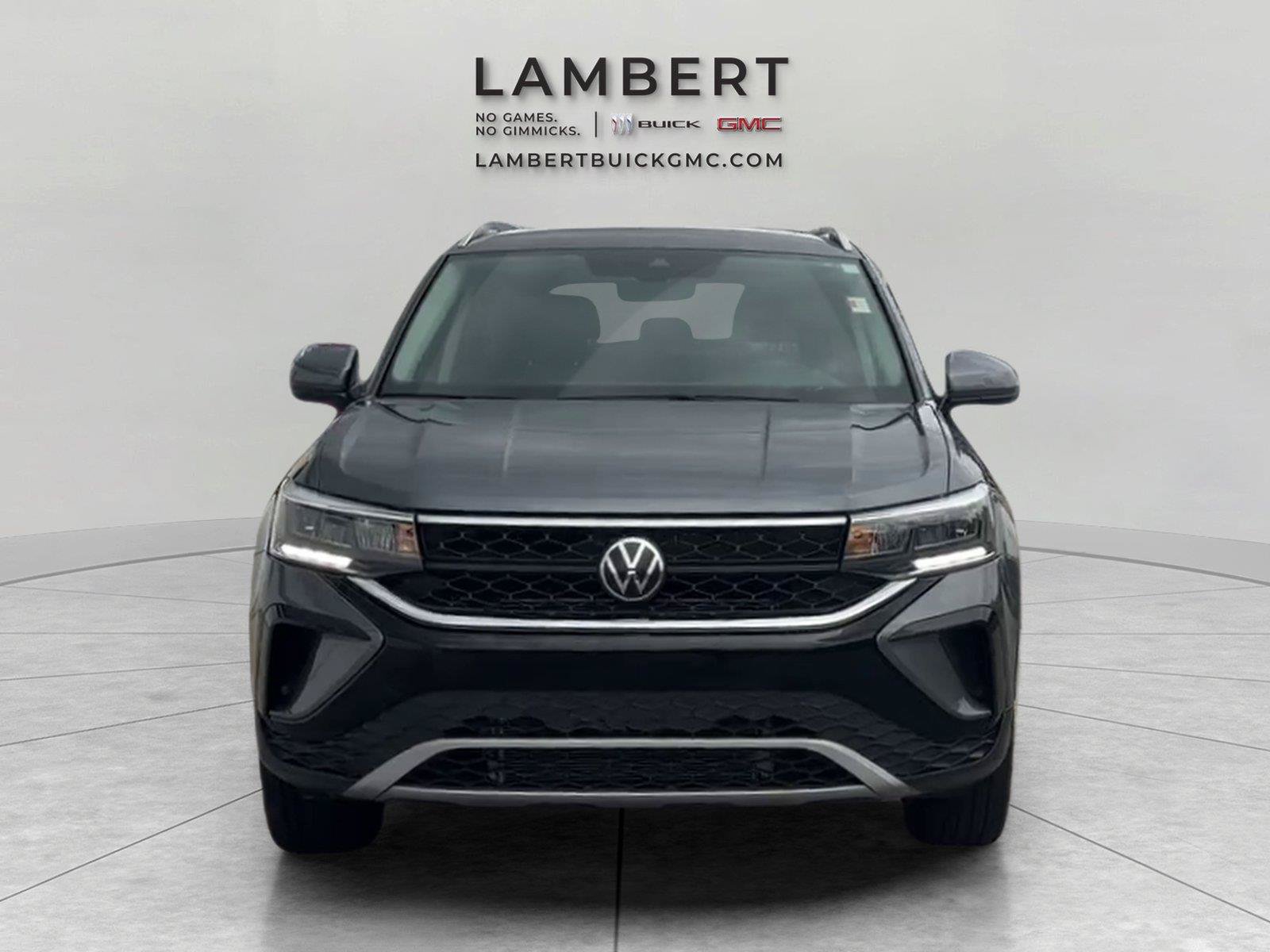 Used 2024 Volkswagen Taos SE w/ Black Wheel Plus Package AWD/4WD image 8