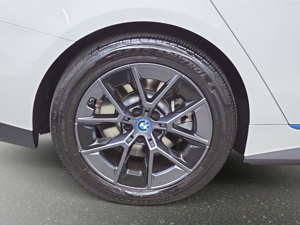 Used 2023 BMW i4 eDrive35 RWD image 35
