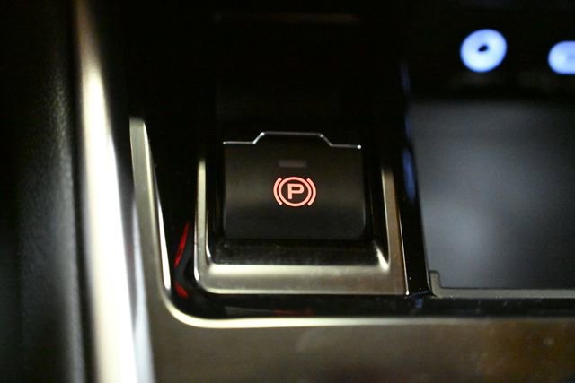 Certified 2024 Subaru Outback Limited image 33