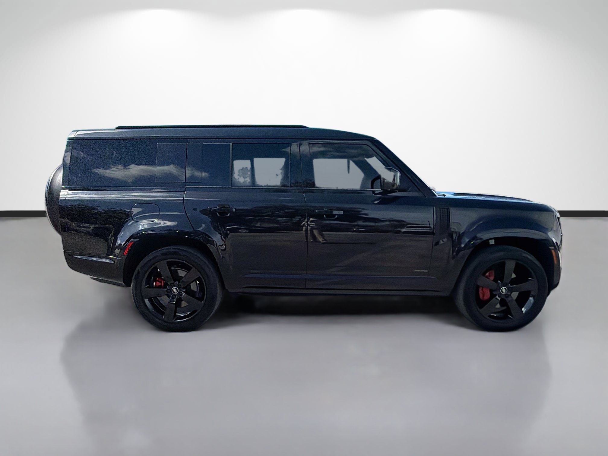 Used 2025 Land Rover Defender 130 X AWD/4WD image 6