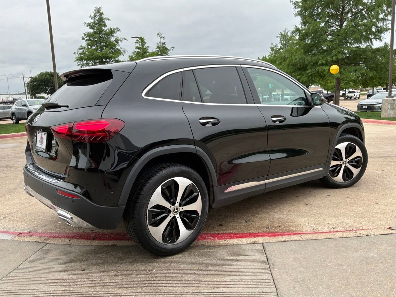 Used 2025 Mercedes-Benz GLA 250 image 6
