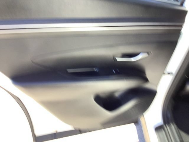 Certified 2023 Hyundai Tucson SEL AWD/4WD image 12