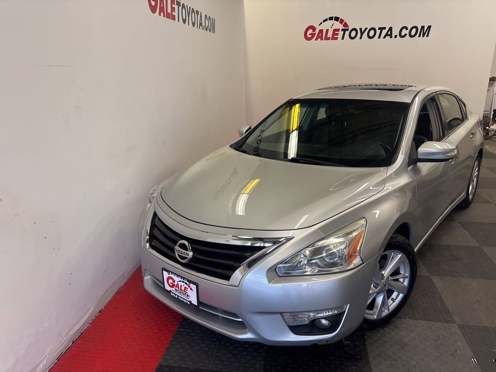 Used 2013 Nissan Altima 2.5 SL w/ Technology Pkg image 3