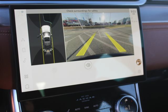 Used 2022 Jaguar XF R-Dynamic SE image 21