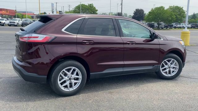 Used 2024 Ford Edge SEL image 9