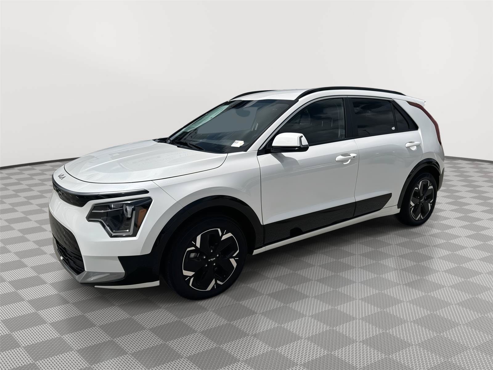 Used 2024 Kia Niro Wind FWD image 1