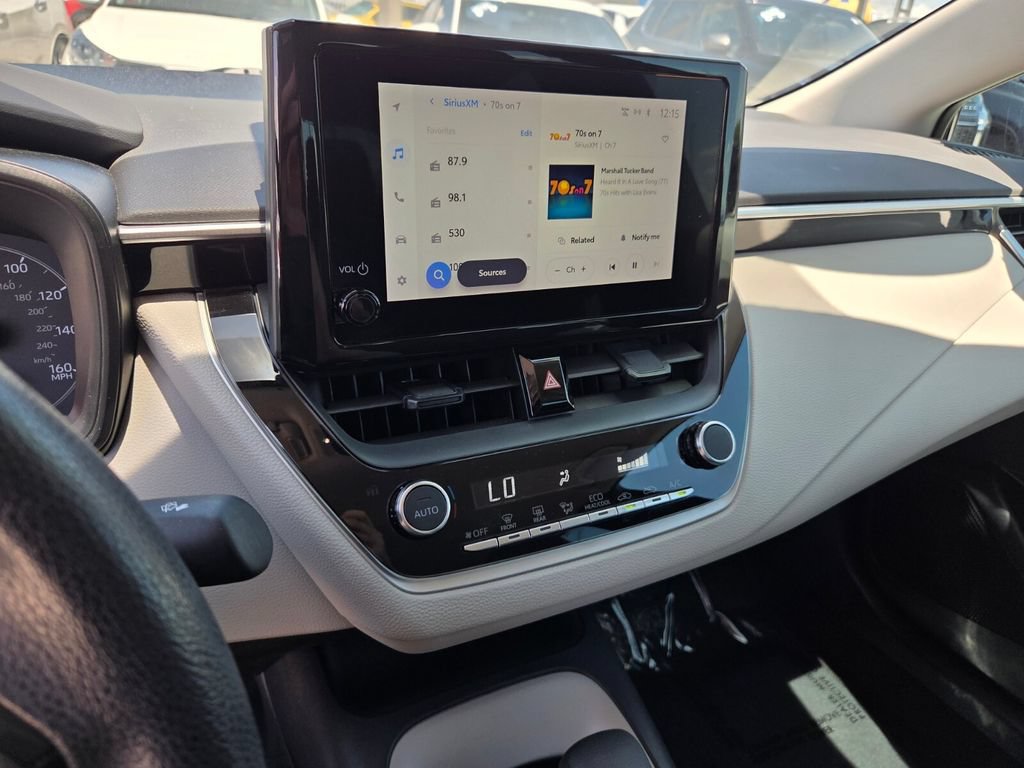 Used 2023 Toyota Corolla LE FWD image 23