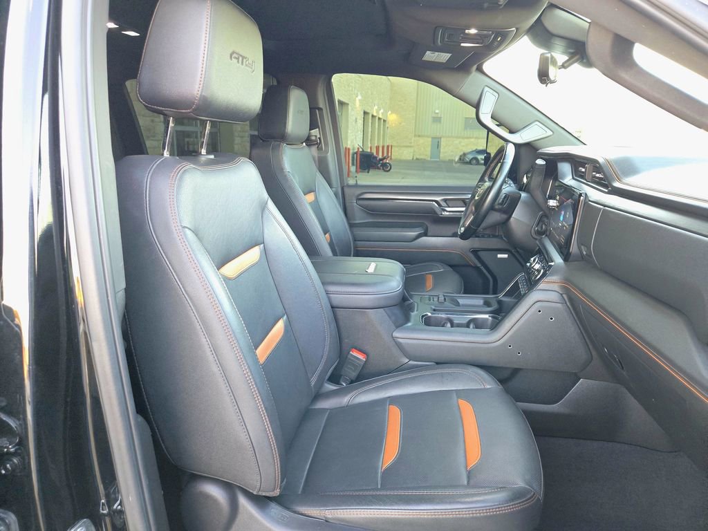 Used 2024 GMC Sierra 2500 AT4 w/ AT4 Premium Plus Package image 28