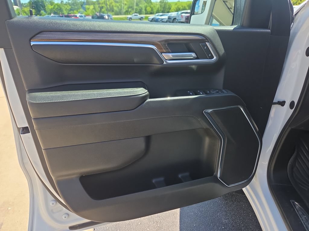 Certified 2024 Chevrolet Silverado 1500 LT AWD/4WD image 27