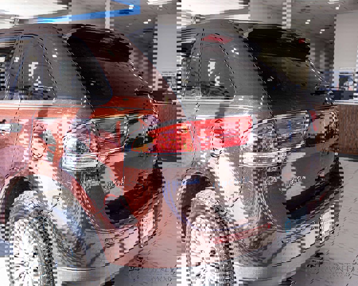 Used 2012 Lincoln MKX FWD image 14