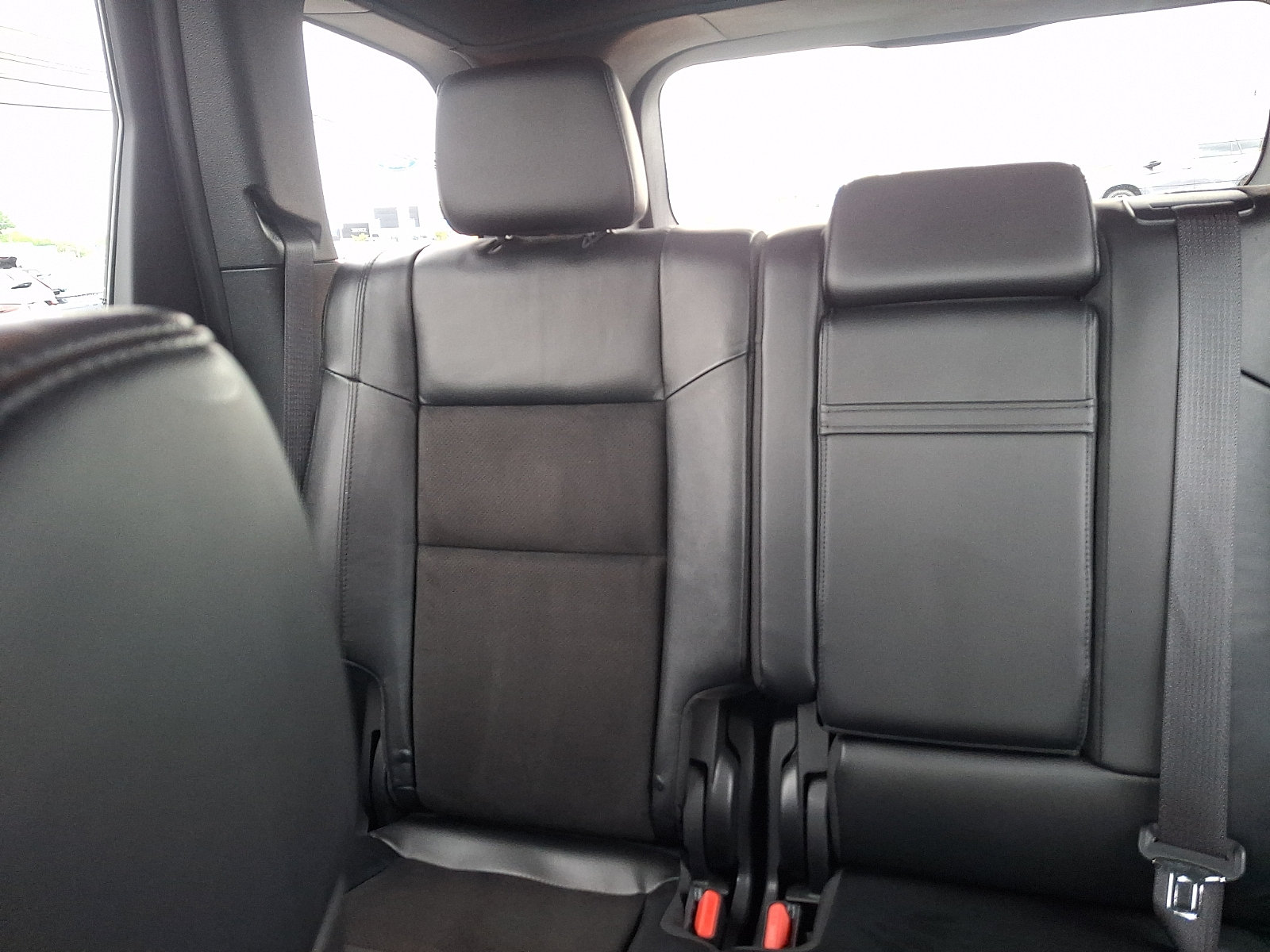 Used 2021 Jeep Grand Cherokee Laredo X AWD/4WD image 14