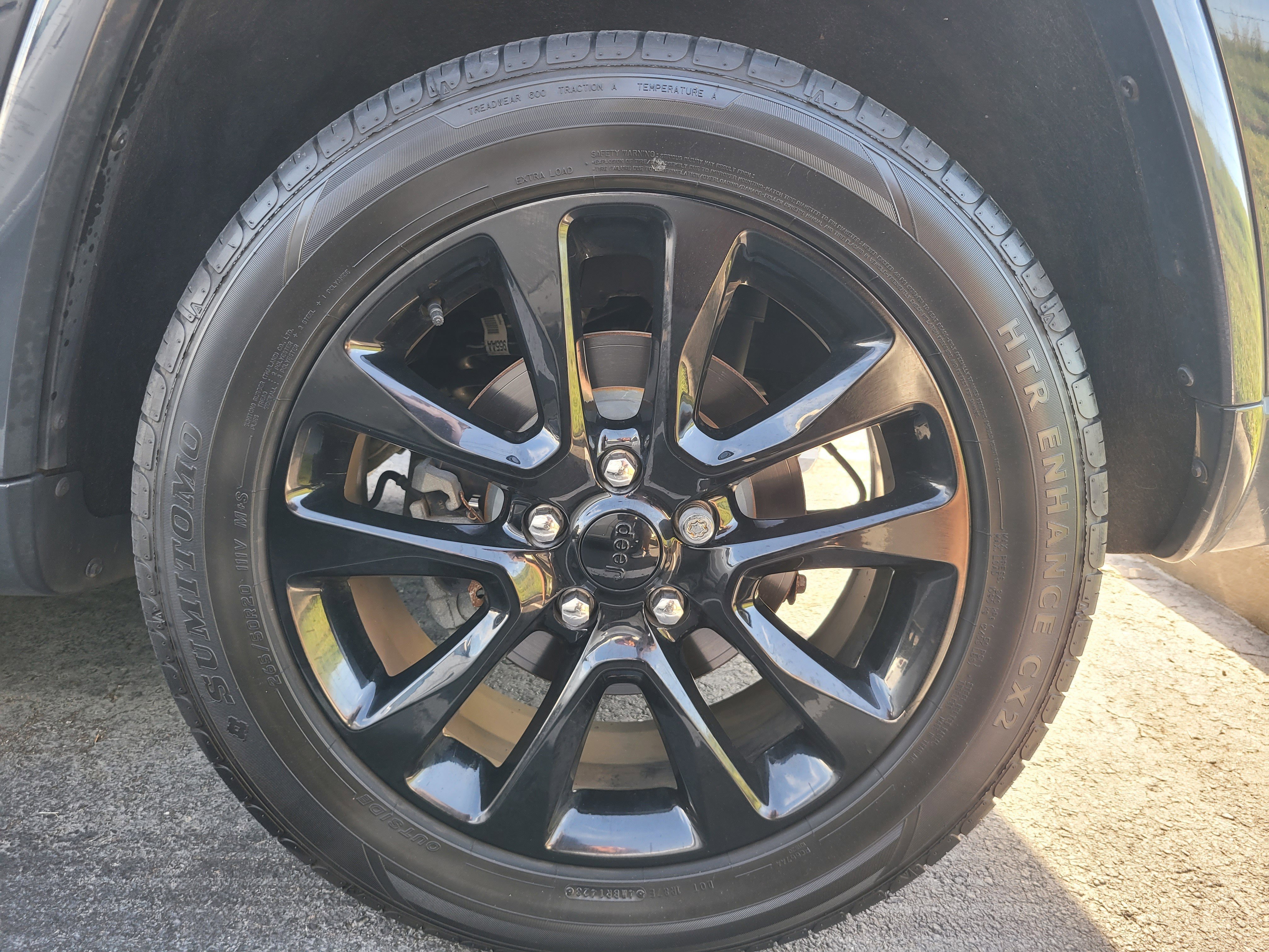Used 2018 Jeep Grand Cherokee Altitude RWD image 6