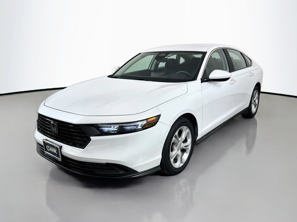 Used 2023 Honda Accord LX image 3