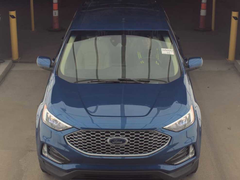 Used 2023 Ford Edge SEL w/ Convenience Package image 2